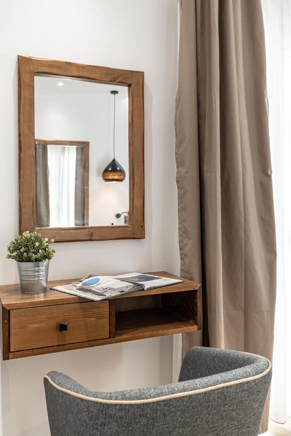 Galazia Boutique Apartments Naxos City Екстериор снимка