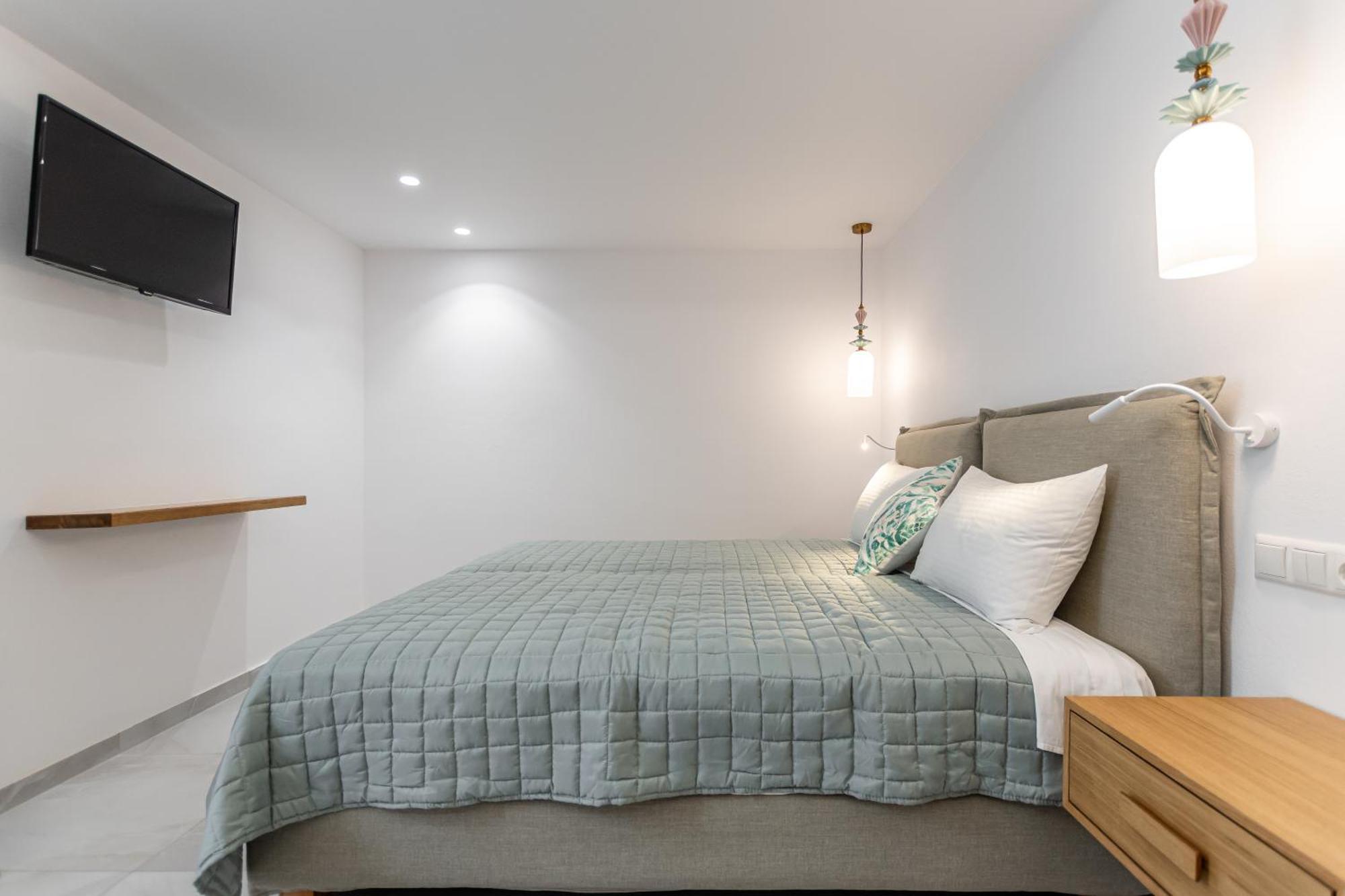 Galazia Boutique Apartments Naxos City Екстериор снимка