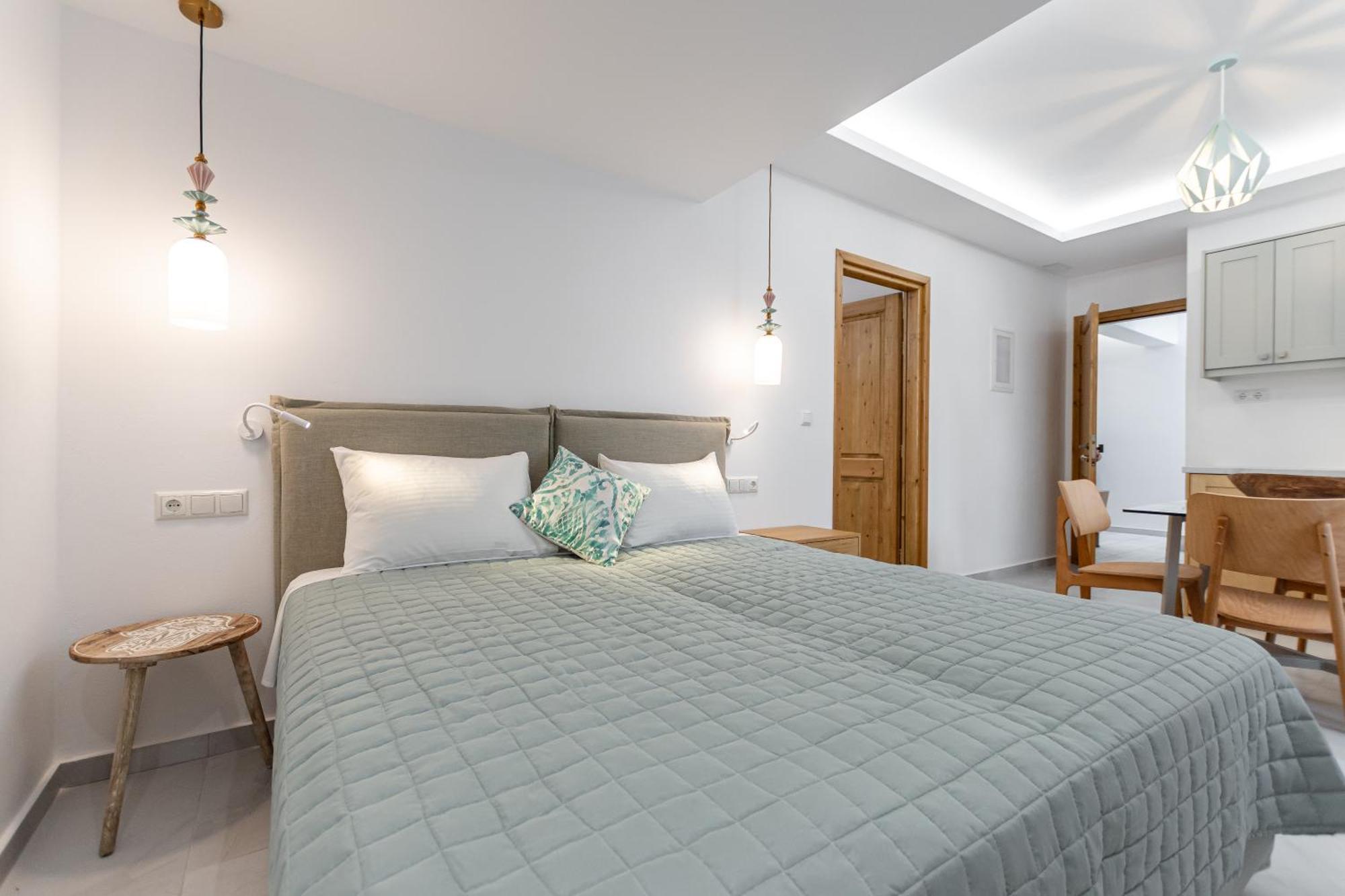 Galazia Boutique Apartments Naxos City Екстериор снимка